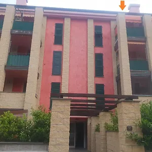 https://sestri-downtown-executive-with-balcony.hotelitalianriviera.com