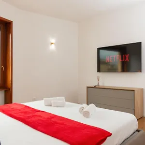 Free Parking - 5 Star - Sauna Luxury Appartamento