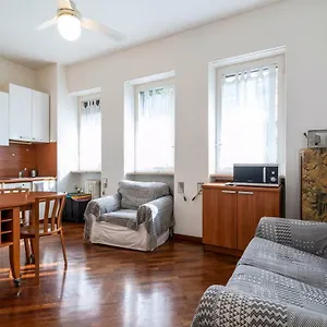 https://edolo-flat.italymilanhotels.net