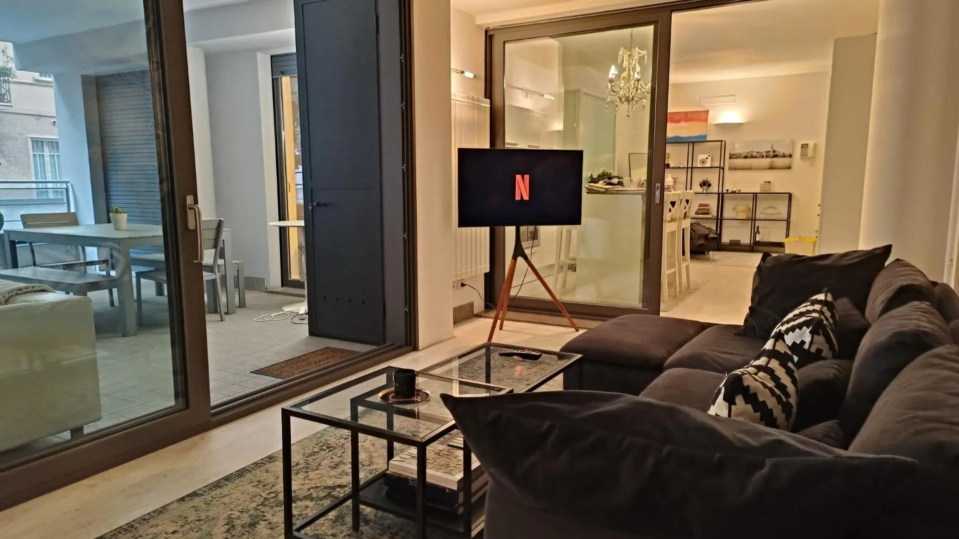 Yr Apartments Milan - Dateo 0*,  Italia